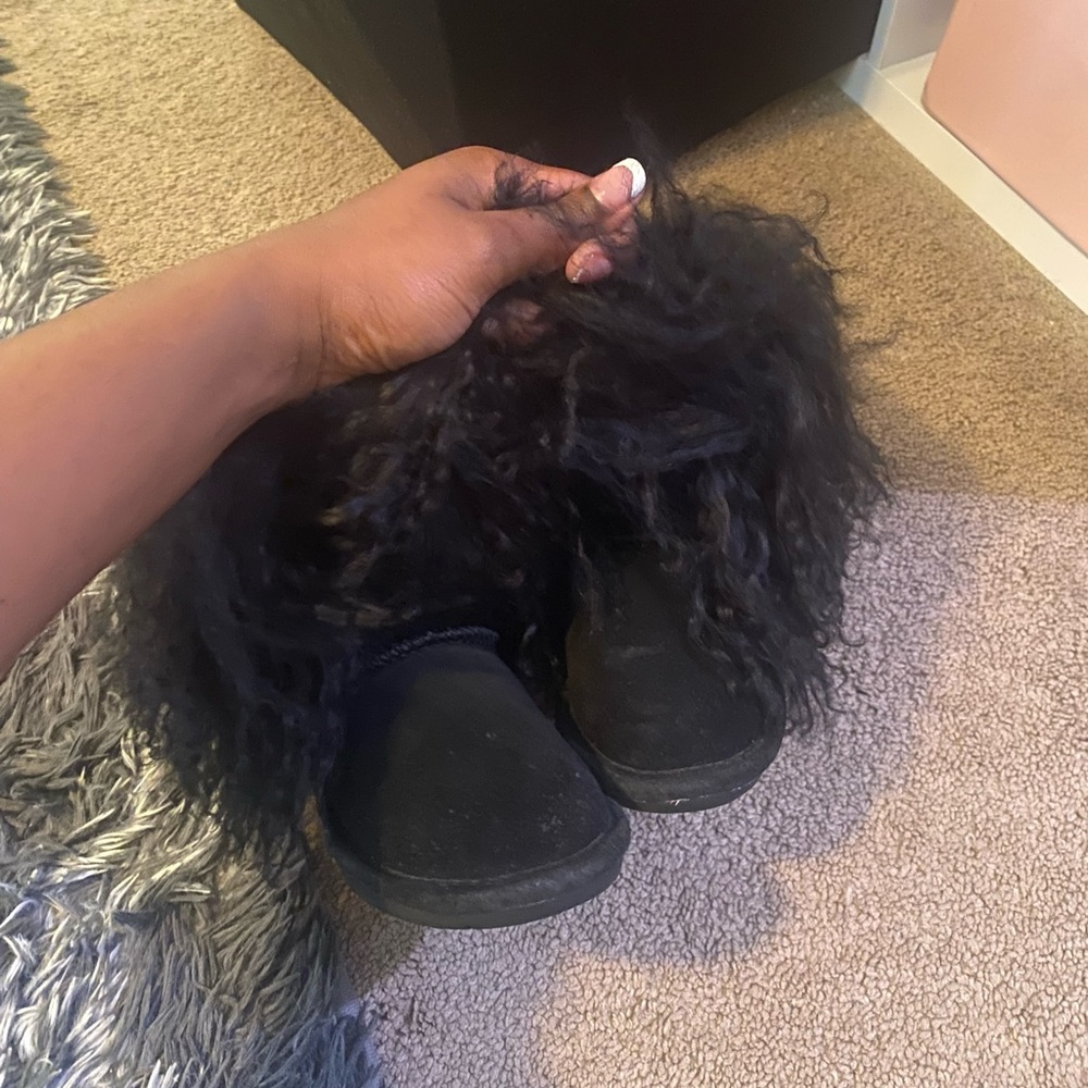 Bear Paws Shaggy Fur Boots